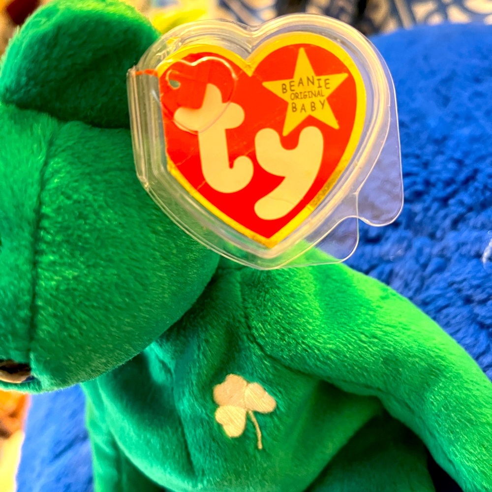 Rare beanie babies. Some with tags, some without. Msg me for more info or ?s